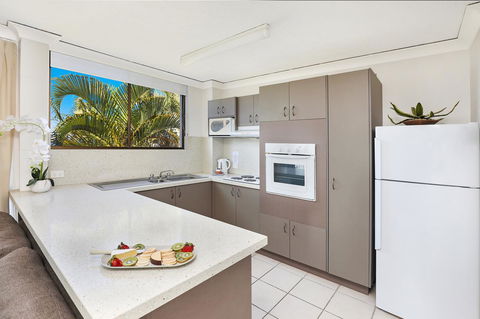 Headland Tropicana Resort - Your Accommodation 13