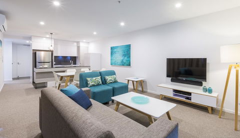 Boardwalk Burleigh Beach - Official - Your Accommodation 17