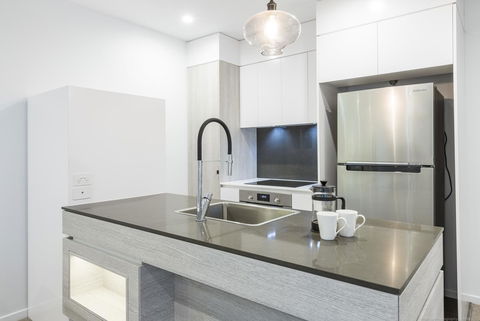 Boardwalk Burleigh Beach - Official - Your Accommodation 38