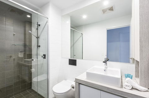 Boardwalk Burleigh Beach - Official - Your Accommodation 33