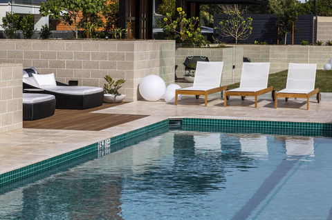 Boardwalk Burleigh Beach - Official - Your Accommodation 35