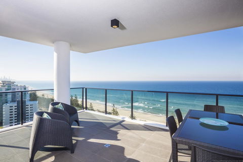 Boardwalk Burleigh Beach - Official - Your Accommodation 2