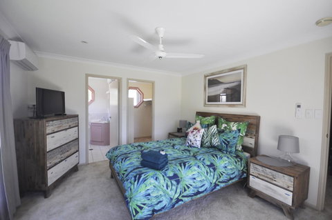 Bribie Island Canal Holiday Destination! - Your Accommodation 9