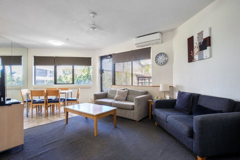 Tiki Hotel Apartments Surfers Paradise - Your Accommodation 3
