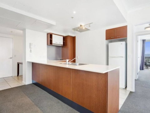 Beach Stay - Ocean & Riverview Resort Chevron Renaissance Central Surfers Paradise - Your Accommodation 11