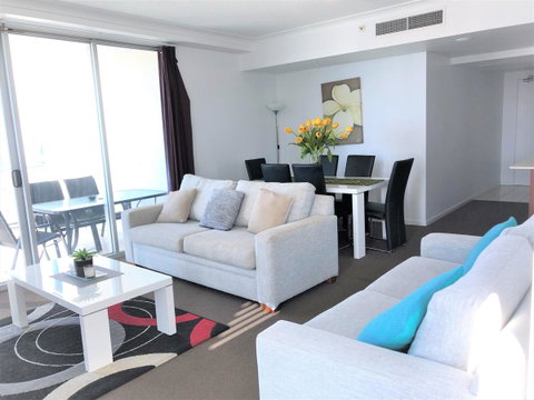 Beach Stay - Ocean & Riverview Resort Chevron Renaissance Central Surfers Paradise - Your Accommodation 18