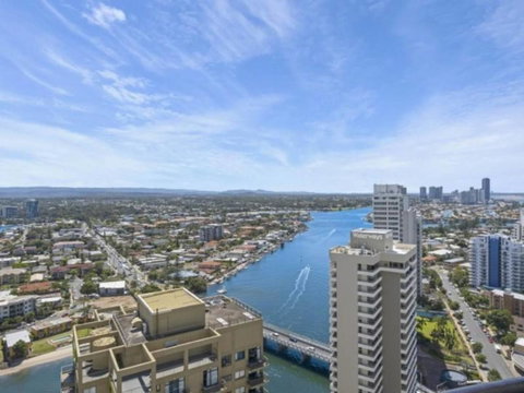 Beach Stay - Ocean & Riverview Resort Chevron Renaissance Central Surfers Paradise - Your Accommodation 15