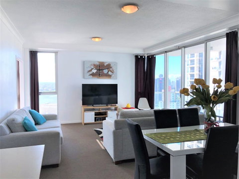 Beach Stay - Ocean & Riverview Resort Chevron Renaissance Central Surfers Paradise - Your Accommodation 17