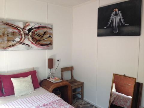 XYL Pets Friendly Seaside Boutique Guesthouse - Your Accommodation 13