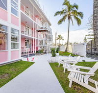 The Pink Hotel Coolangatta - Your Accommodation
