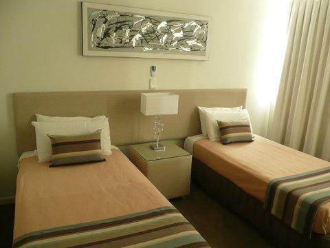 Grosvenor Beachfront Apartments Surfers Paradise - Your Accommodation 20