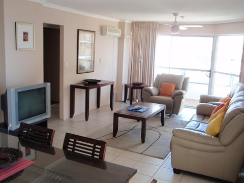 Grosvenor Beachfront Apartments Surfers Paradise - Your Accommodation 21