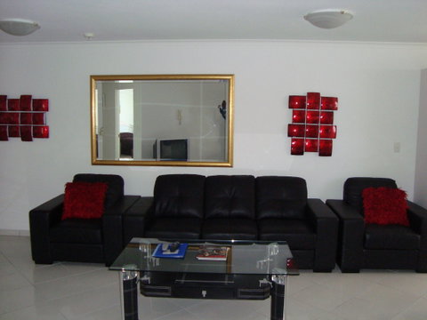 Grosvenor Beachfront Apartments Surfers Paradise - Your Accommodation 27