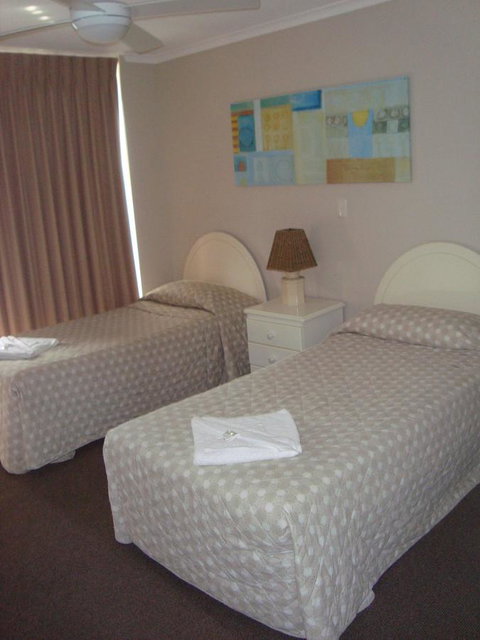 Grosvenor Beachfront Apartments Surfers Paradise - Your Accommodation 18