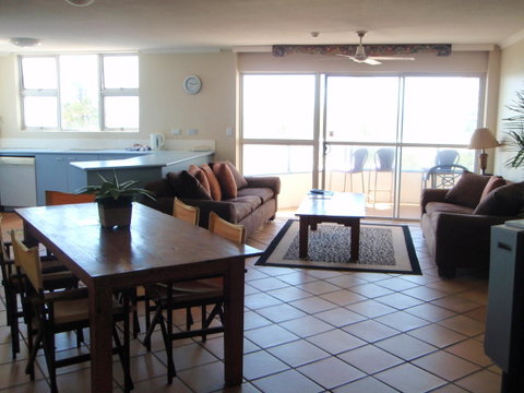 Grosvenor Beachfront Apartments Surfers Paradise - Your Accommodation 22