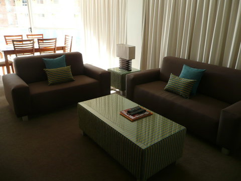 Grosvenor Beachfront Apartments Surfers Paradise - Your Accommodation 25