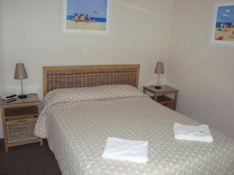 Grosvenor Beachfront Apartments Surfers Paradise - Your Accommodation 13