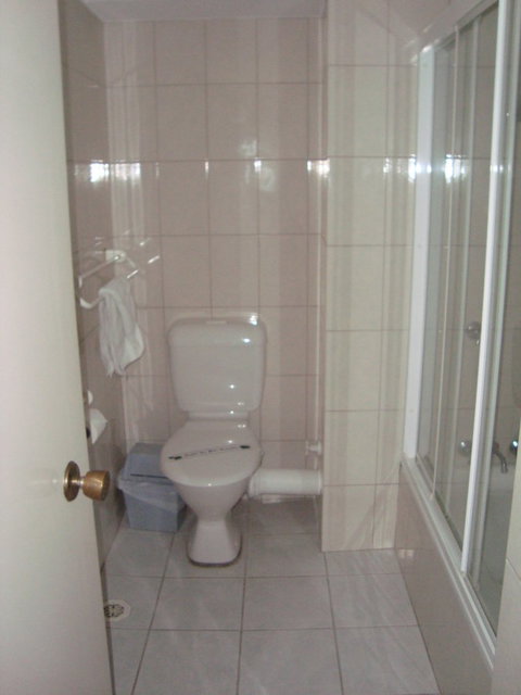 Grosvenor Beachfront Apartments Surfers Paradise - Your Accommodation 17