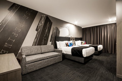 Sage Hotel James Street - Your Accommodation 12