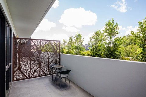 Sage Hotel James Street - Your Accommodation 9