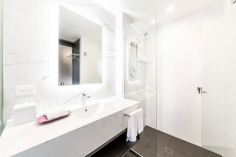 Sage Hotel James Street - Your Accommodation 17