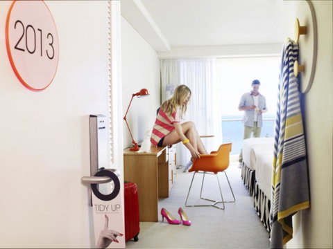 QT Gold Coast - Your Accommodation 38