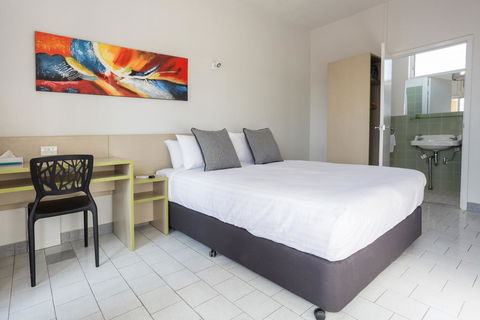 Nightcap At Emerald Star Hotel - Your Accommodation 31