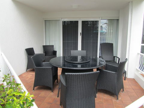 Le Beach Apartments - Your Accommodation 18