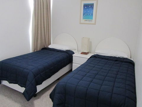 Le Beach Apartments - Your Accommodation 23