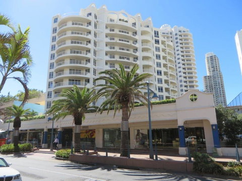 APR Private SUITES MOROC By The Beach - Your Accommodation 9
