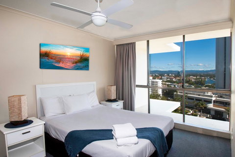 Seacrest Beachfront Apartments Surfers Paradise - Your Accommodation 17