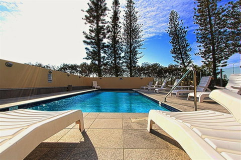 Seacrest Beachfront Apartments Surfers Paradise - Your Accommodation 5
