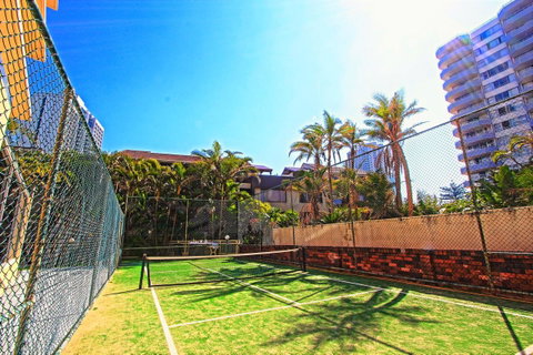 Seacrest Beachfront Apartments Surfers Paradise - Your Accommodation 16