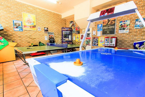 Seacrest Beachfront Apartments Surfers Paradise - Your Accommodation 26
