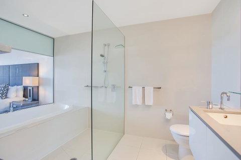 Mantra Circle On Cavill - Your Accommodation 26