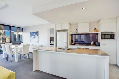Mantra Circle On Cavill - Your Accommodation 19