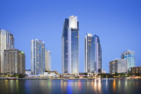 Mantra Circle On Cavill - Your Accommodation 0