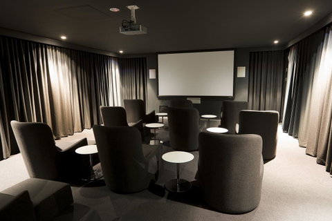 Mantra Circle On Cavill - Your Accommodation 43