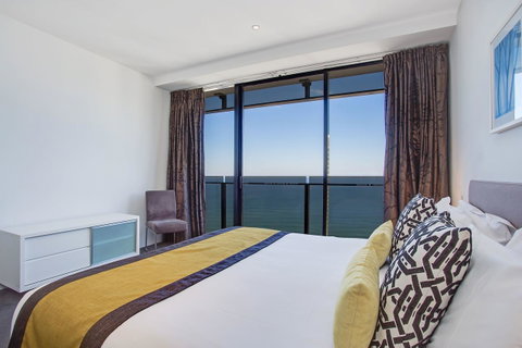 Mantra Circle On Cavill - Your Accommodation 15