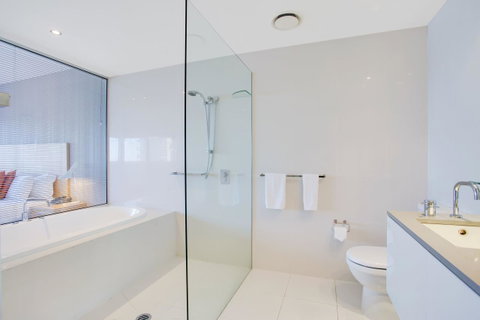 Mantra Circle On Cavill - Your Accommodation 28