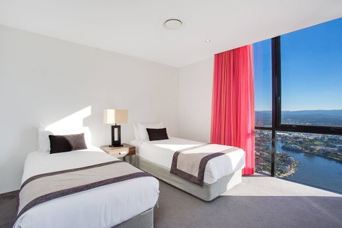 Mantra Circle On Cavill - Your Accommodation 5