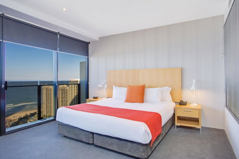 Mantra Circle On Cavill - Your Accommodation 27