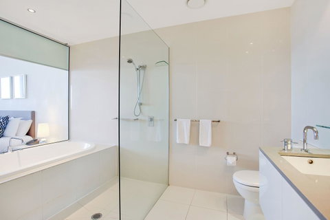 Mantra Circle On Cavill - Your Accommodation 16