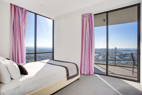 Mantra Circle On Cavill - Your Accommodation 7
