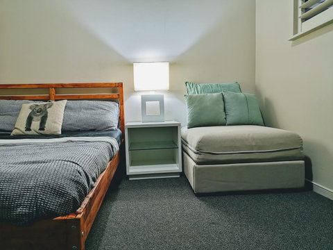 Towers Of Chevron - Private Apartment - Your Accommodation 5