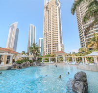 Towers of Chevron - Private Apartment - Your Accommodation