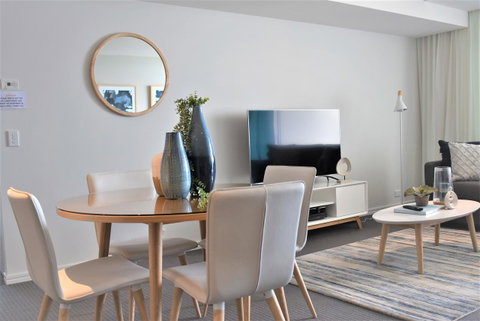 Gold Coast Private Apartments - H Residences, Surfers Paradise - Your Accommodation 8