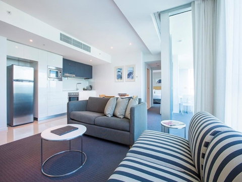 Gold Coast Private Apartments - H Residences, Surfers Paradise - Your Accommodation 21