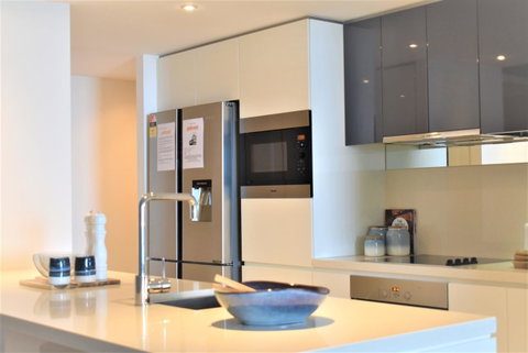 Gold Coast Private Apartments - H Residences, Surfers Paradise - Your Accommodation 4