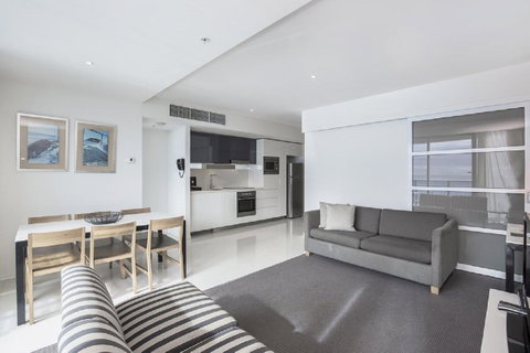 Gold Coast Private Apartments - H Residences, Surfers Paradise - Your Accommodation 20